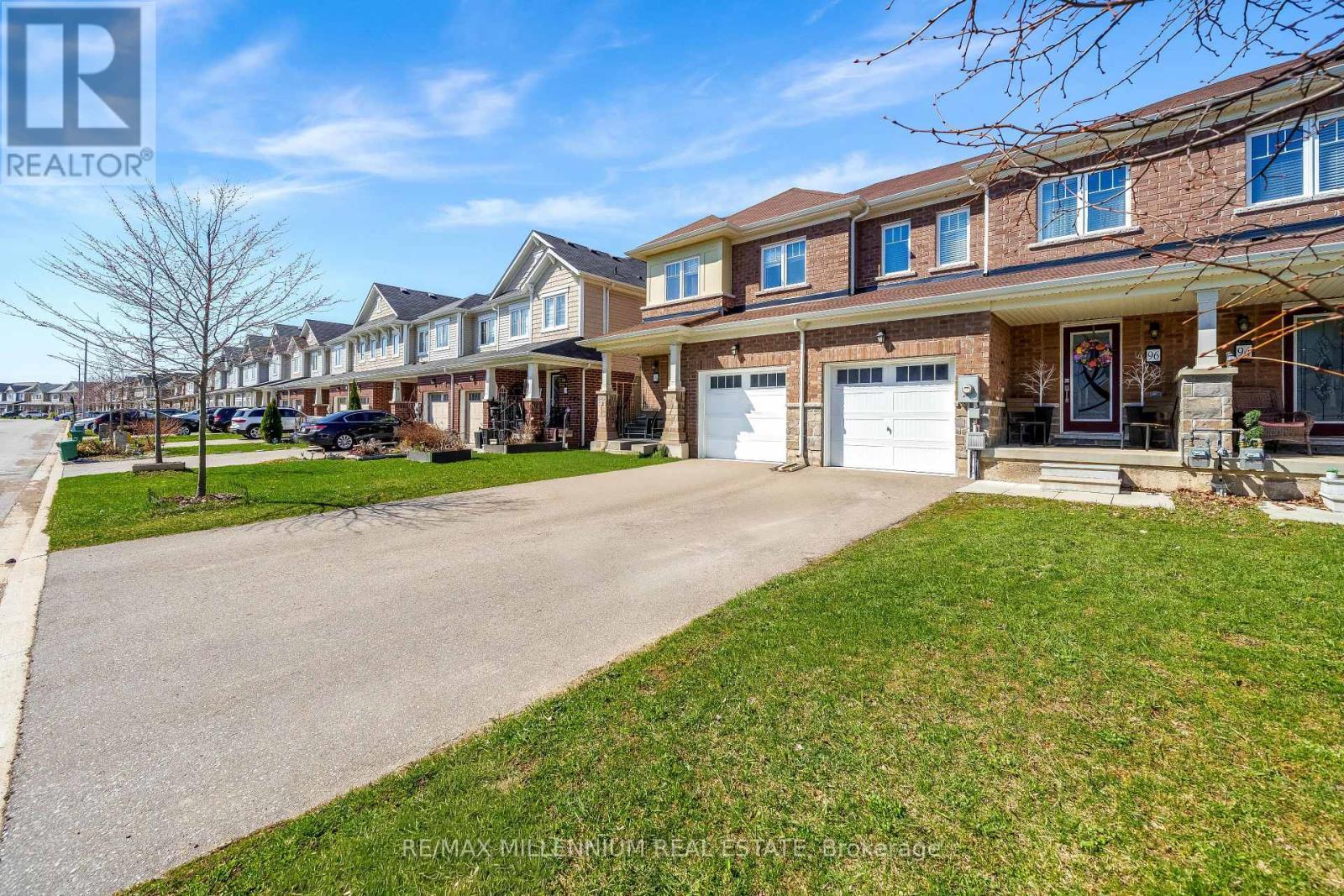 96 Esther Crescent S, Thorold, ON - Outdoor With Deck Patio Veranda With Facade
