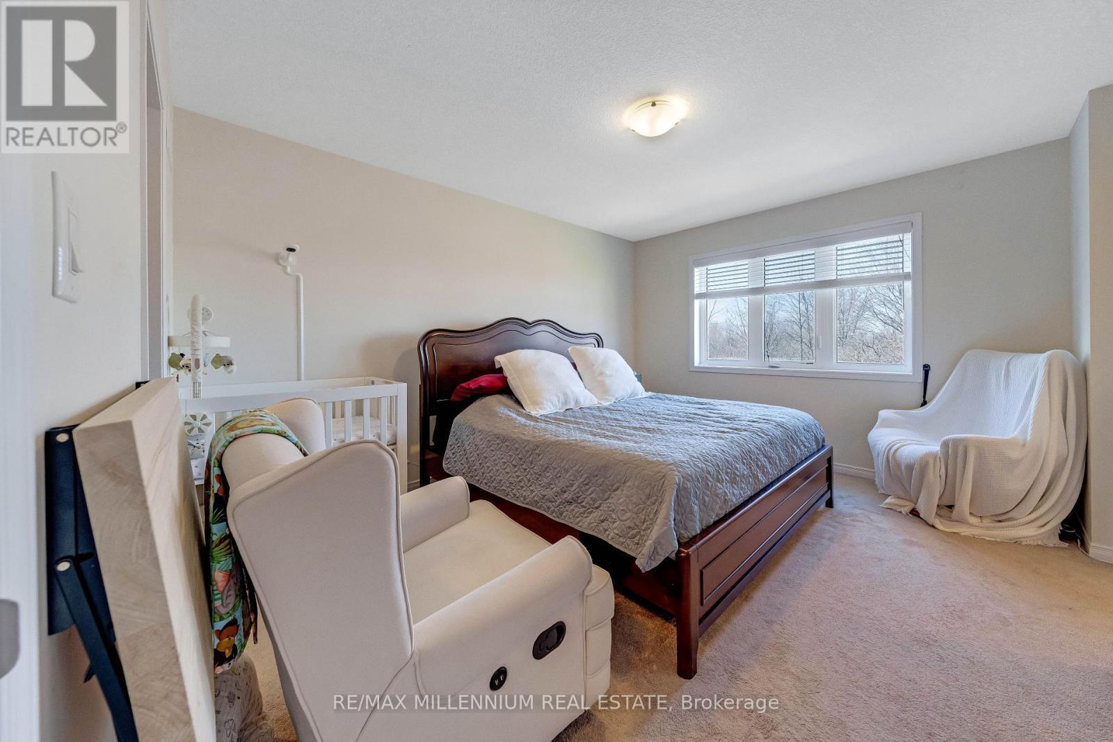 96 Esther Crescent S, Thorold, ON - Indoor Photo Showing Bedroom