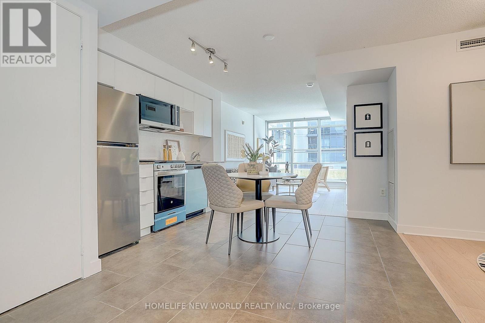 307 - 15 Fort York Boulevard, Toronto, ON - Indoor