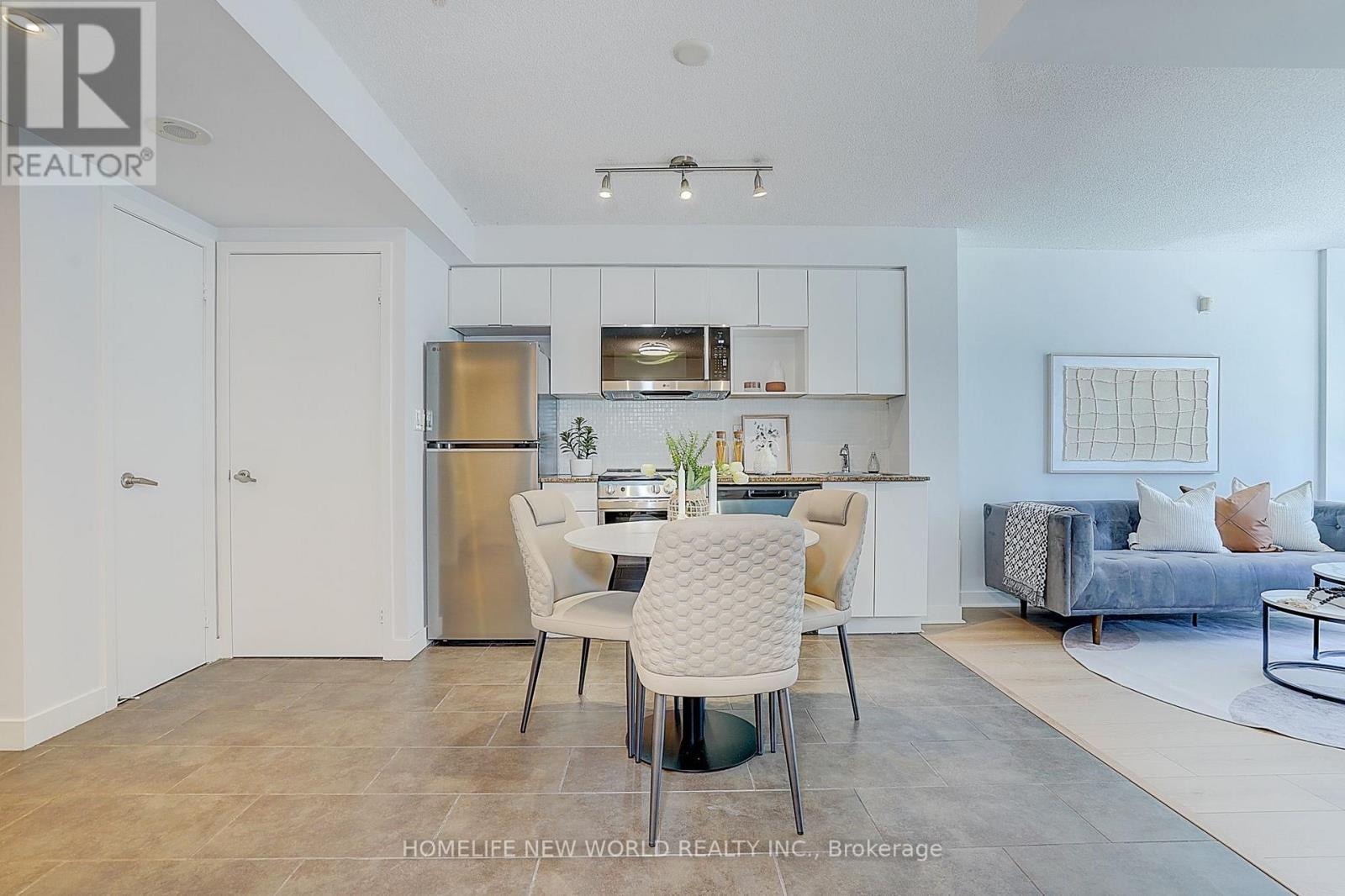 307 - 15 Fort York Boulevard, Toronto, ON - Indoor