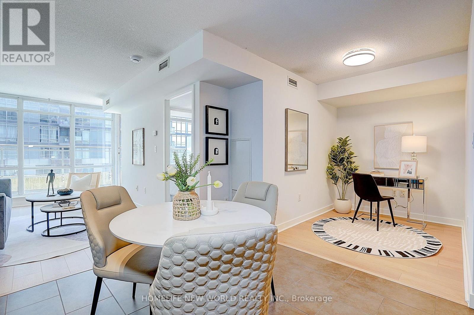 307 - 15 Fort York Boulevard, Toronto, ON - Indoor Photo Showing Dining Room