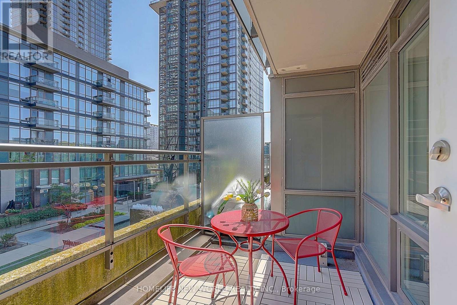 307 - 15 Fort York Boulevard, Toronto, ON - Outdoor