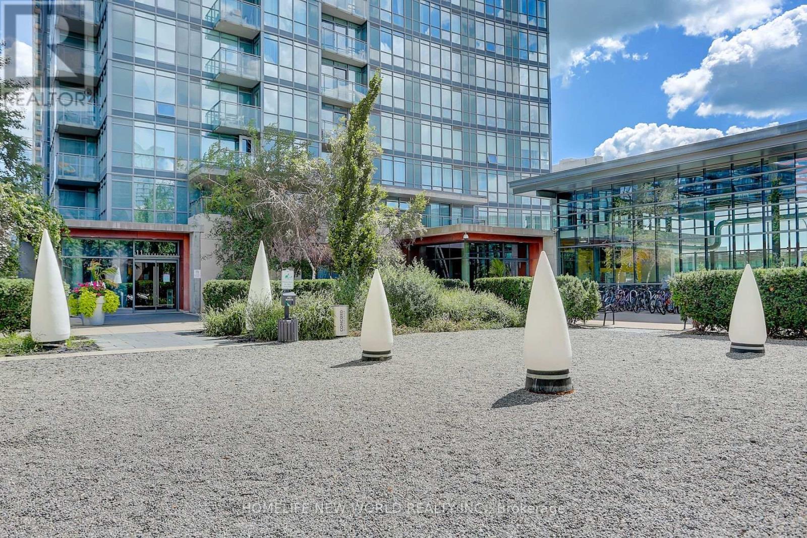 307 - 15 Fort York Boulevard, Toronto, ON - Outdoor