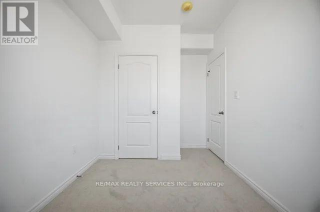 14 - 417 Dougall Avenue, Caledon, ON - Indoor Photo Showing Other Room