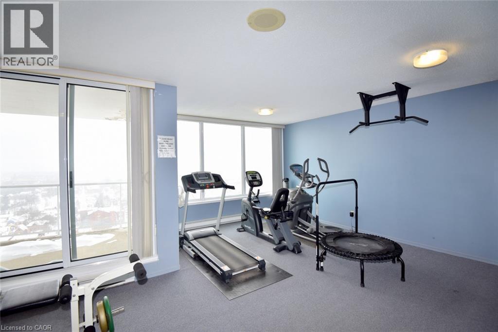 75 Queen Street N Unit# 1204, Hamilton, ON - Indoor Photo Showing Gym Room
