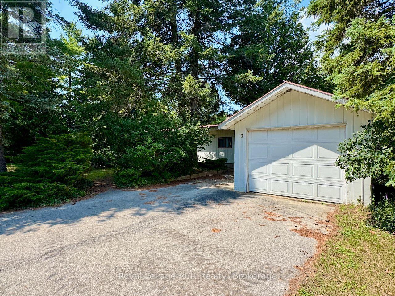 Detached garage & parking for 5+ vehicles. - 2 William Street, Northern Bruce Peninsula, ON - Outdoor