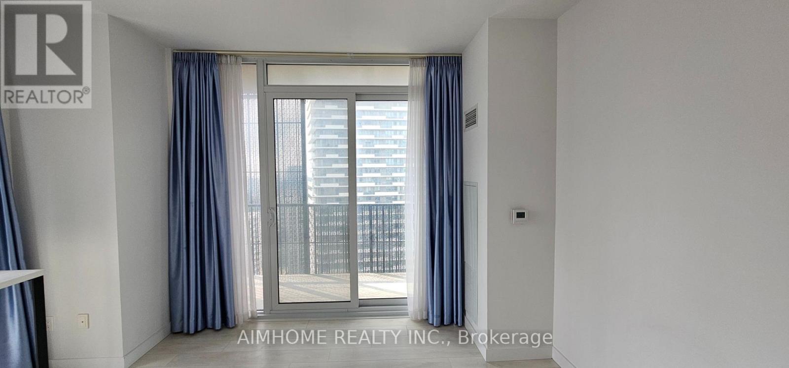 1711 - 8 Eglinton Avenue E, Toronto, ON - Indoor Photo Showing Other Room