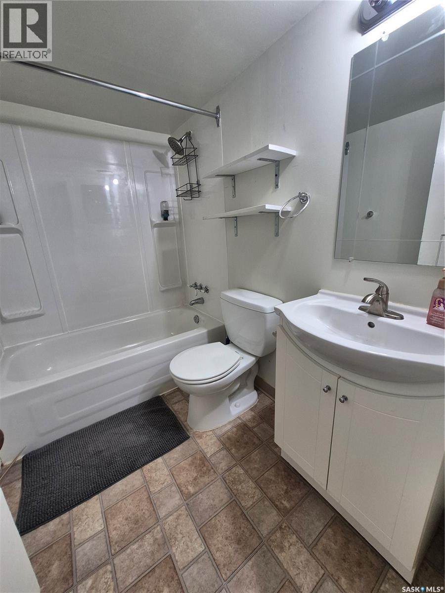729 Bertrand Avenue, Radville, SK - Indoor Photo Showing Bathroom