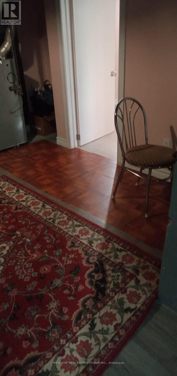 22 Alice Street, Hamilton, ON - Indoor Photo Showing Other Room