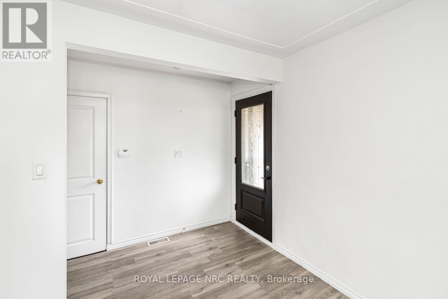 100 Mountain Avenue N, Hamilton (Stoney Creek), ON - Photo Showing Other Room