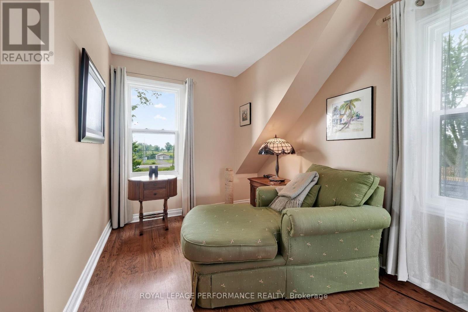 50 St Lawrence Street, South Stormont, ON - Indoor