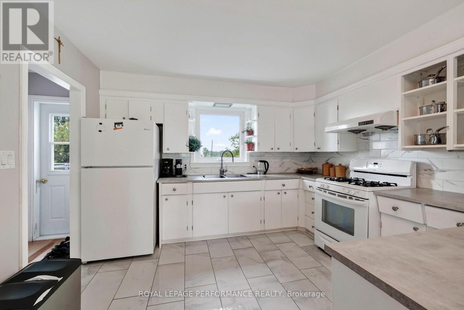 50 St Lawrence Street, South Stormont, ON - Indoor Photo Showing Kitchen With Double Sink