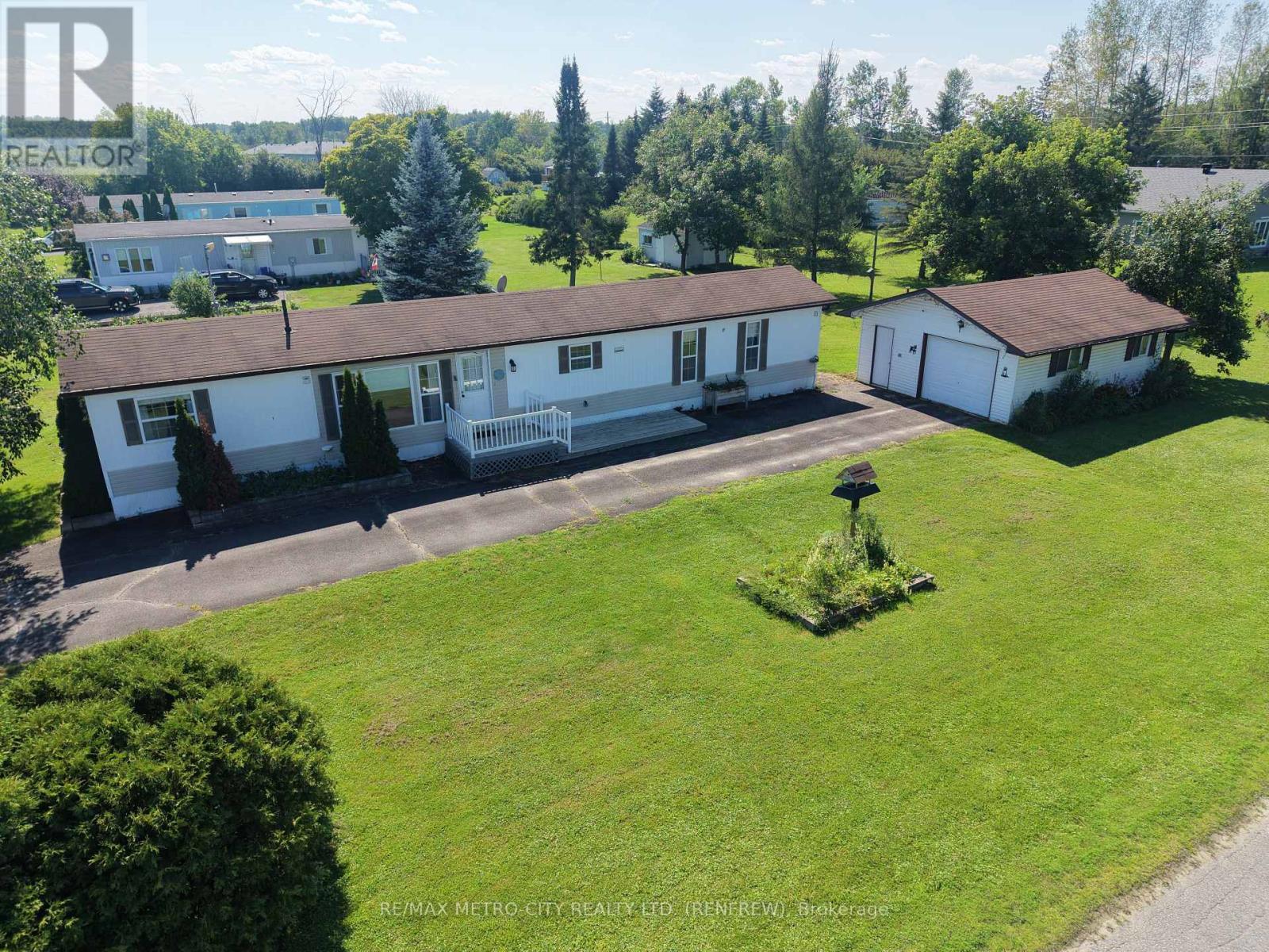 34 Sunset Lane, Horton, ON - Outdoor