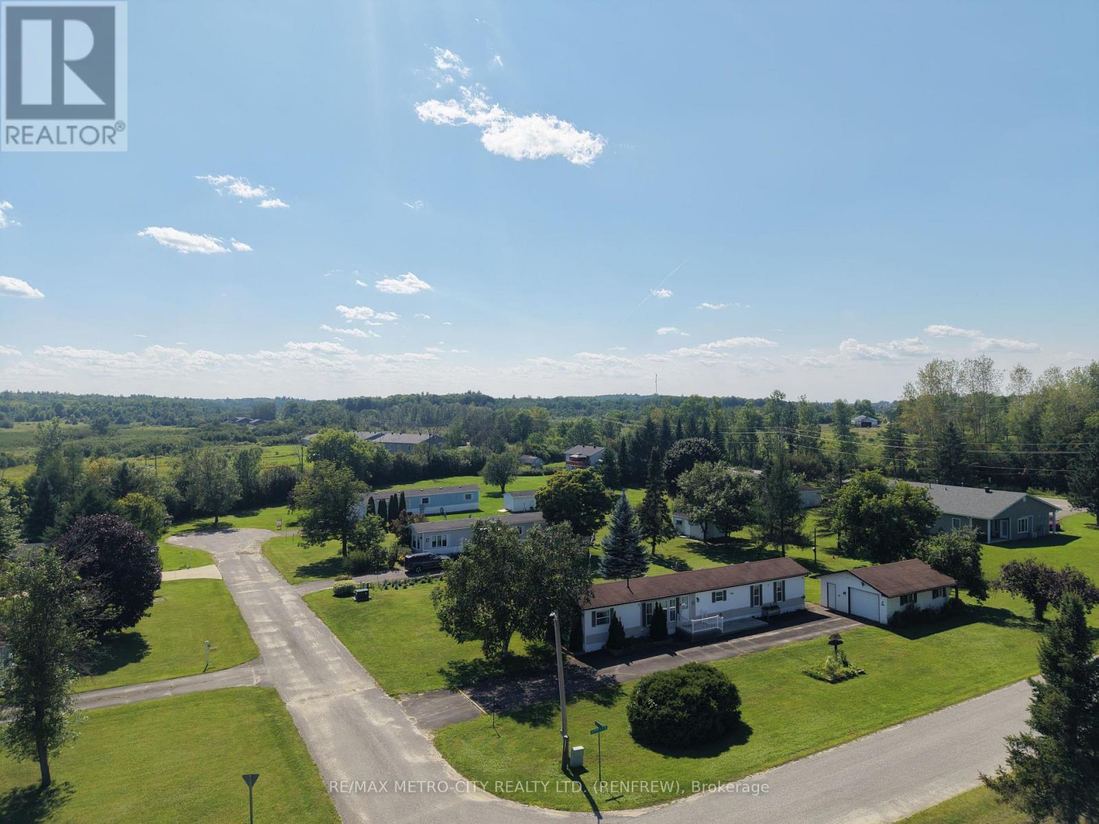 34 Sunset Lane, Horton, ON - Outdoor With View