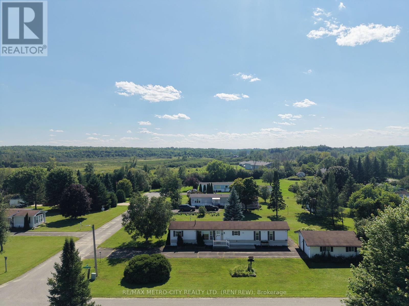 34 Sunset Lane, Horton, ON - Outdoor With View