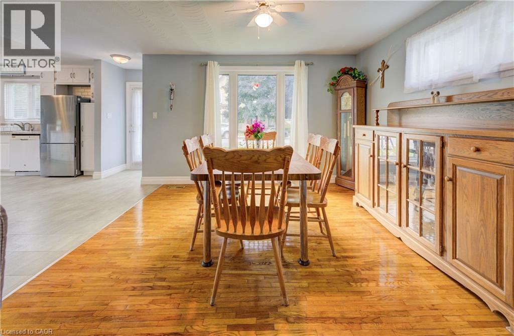 254 Wellington Street W, Mount Forest, ON - Indoor Photo Showing Dining Room
