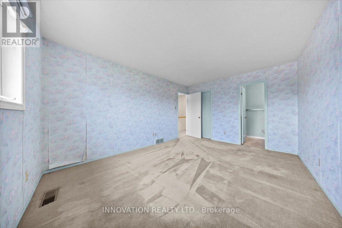 23 Pheasant Run Drive, Ottawa, ON - Indoor Photo Showing Other Room