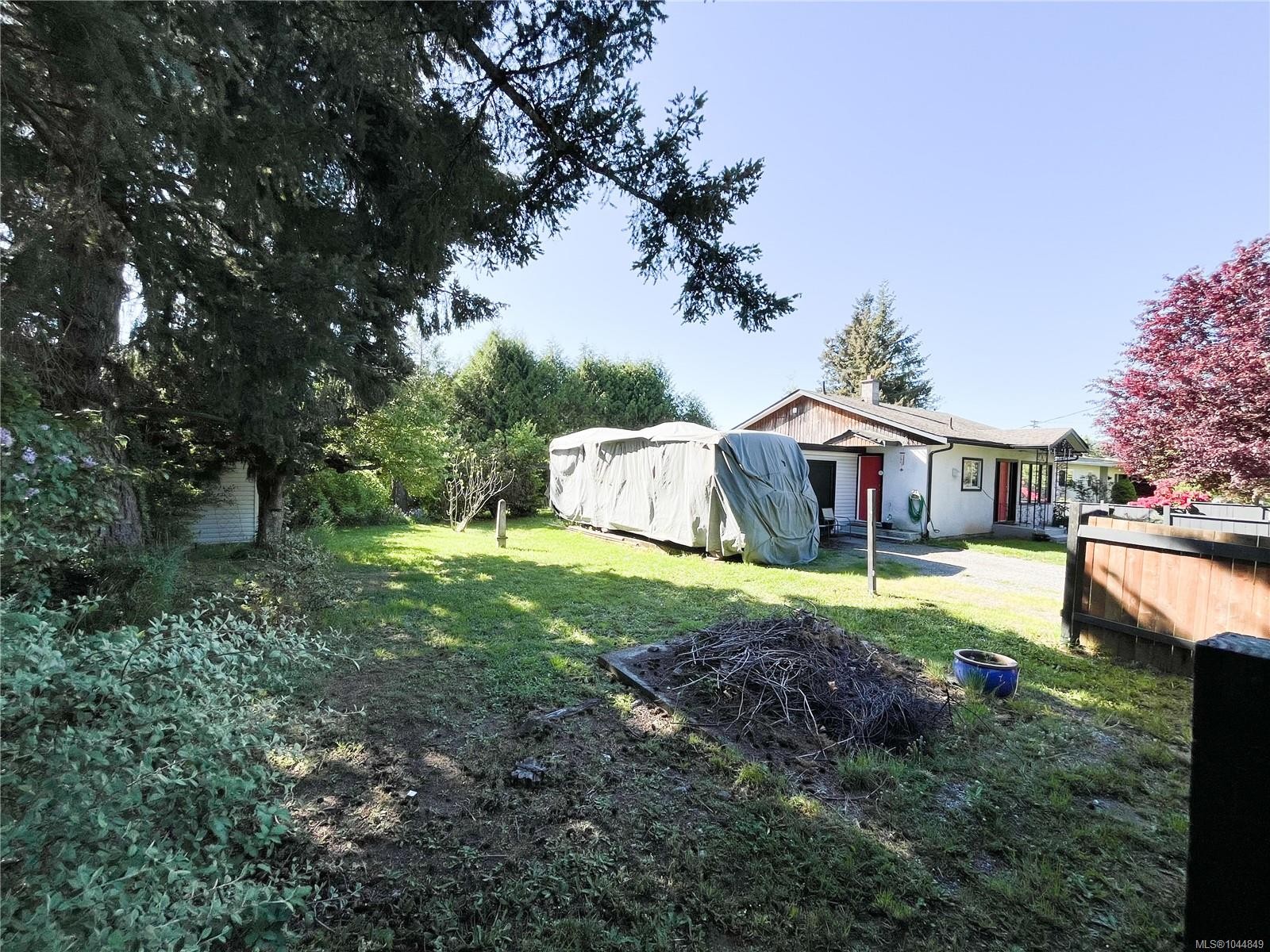 1193 Dignan Rd, Central Saanich, BC