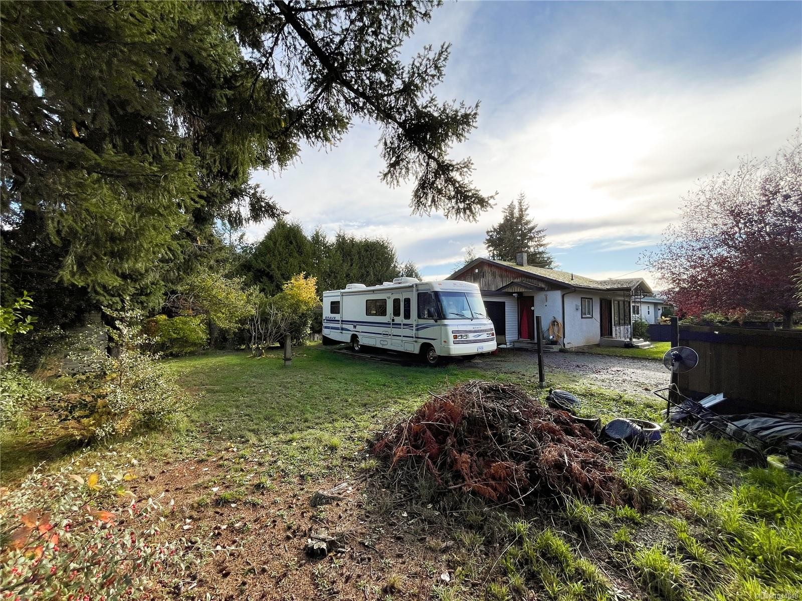 1193 Dignan Rd, Central Saanich, BC