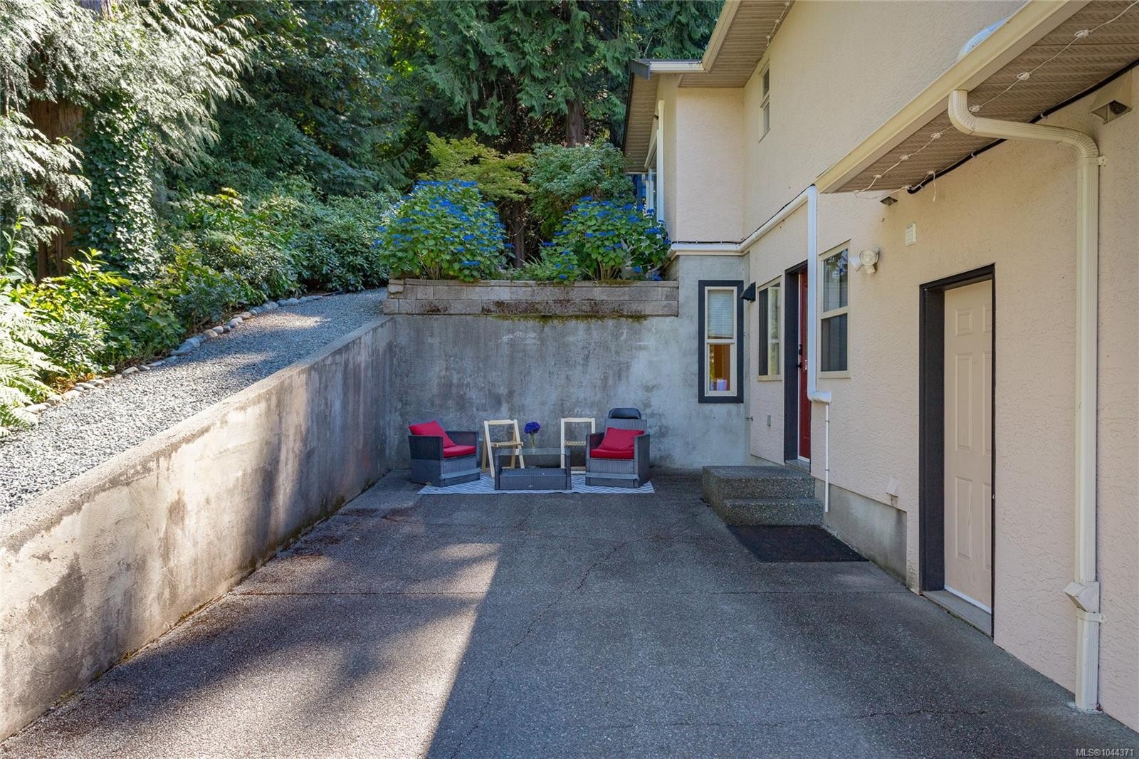 804 Bucktail Rd, Mill Bay, BC