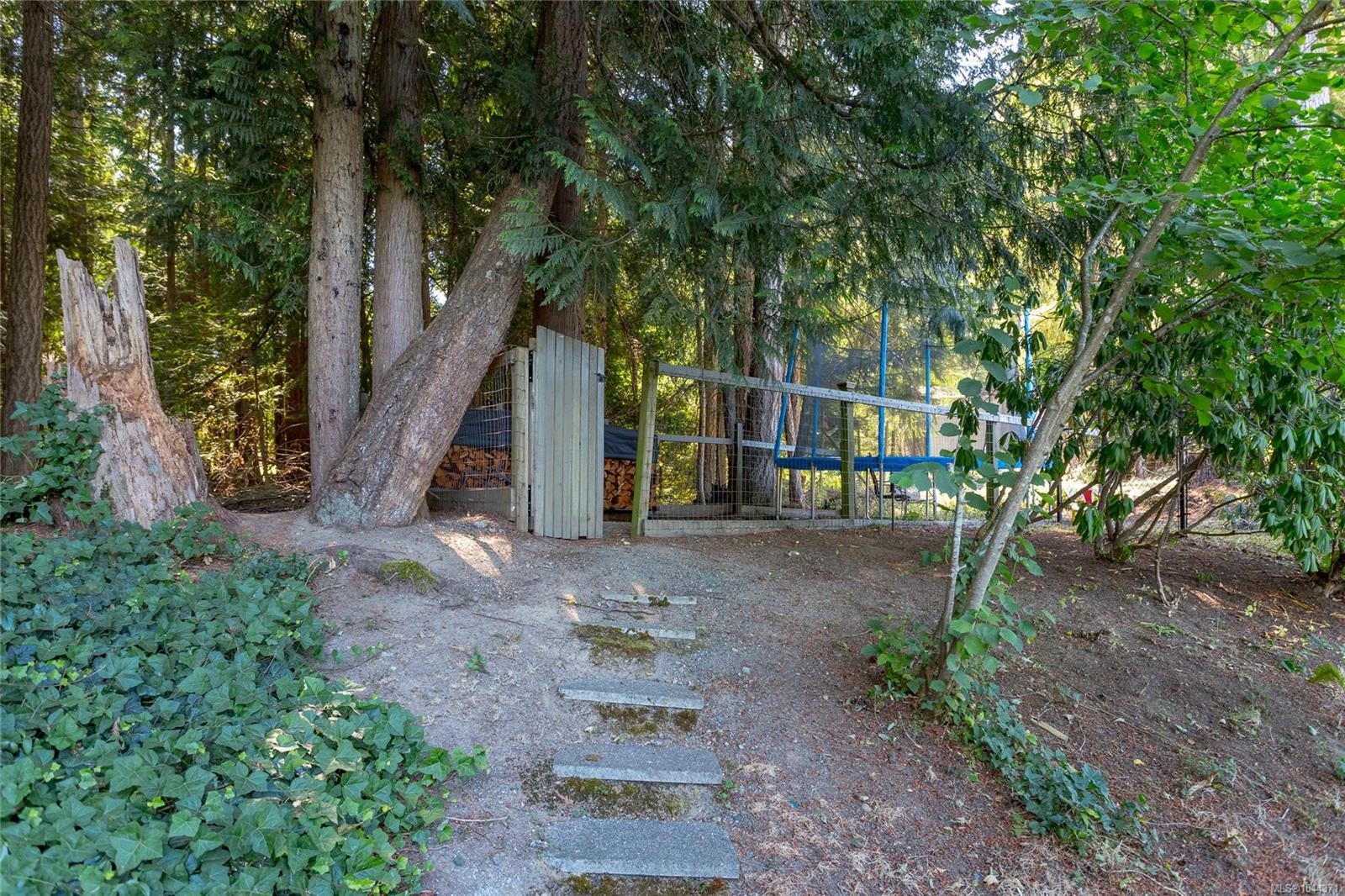 804 Bucktail Rd, Mill Bay, BC