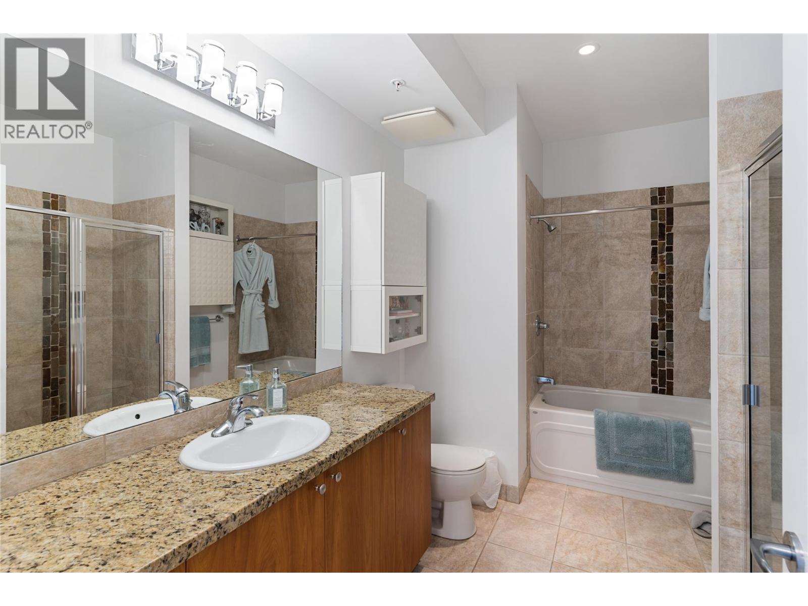 4205 Gellatly Road Unit# 238, West Kelowna, BC - Indoor Photo Showing Bathroom