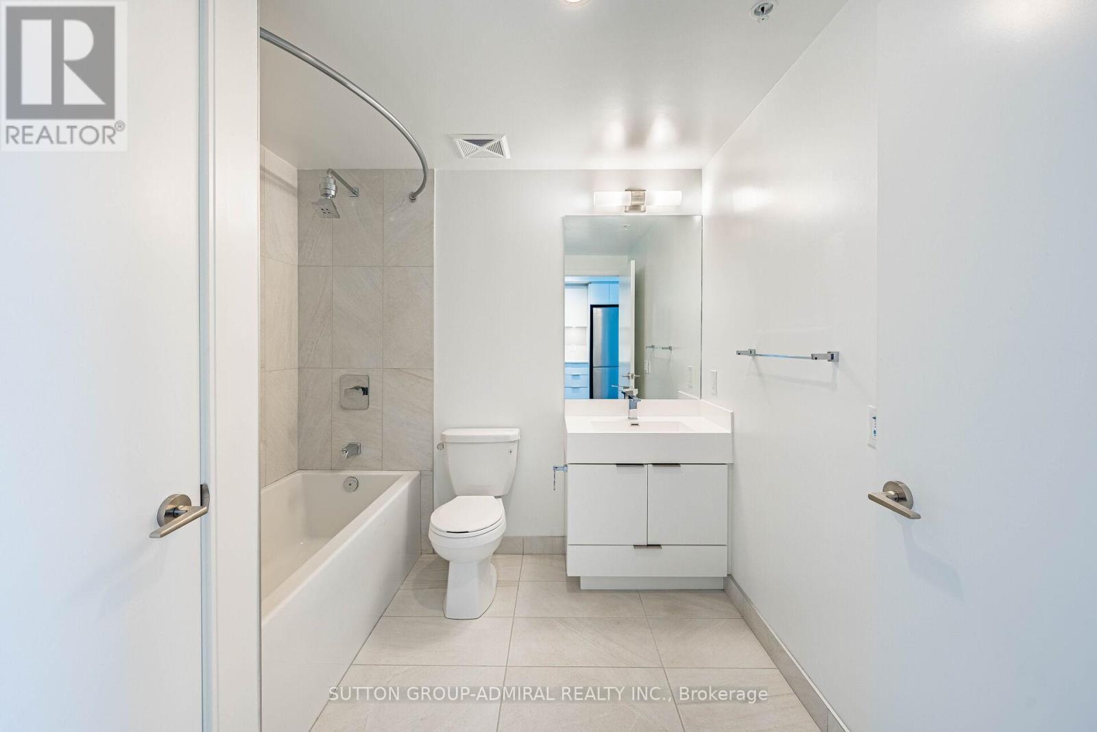 1311 - 30 Samuel Wood Way, Toronto, ON - Indoor Photo Showing Bathroom