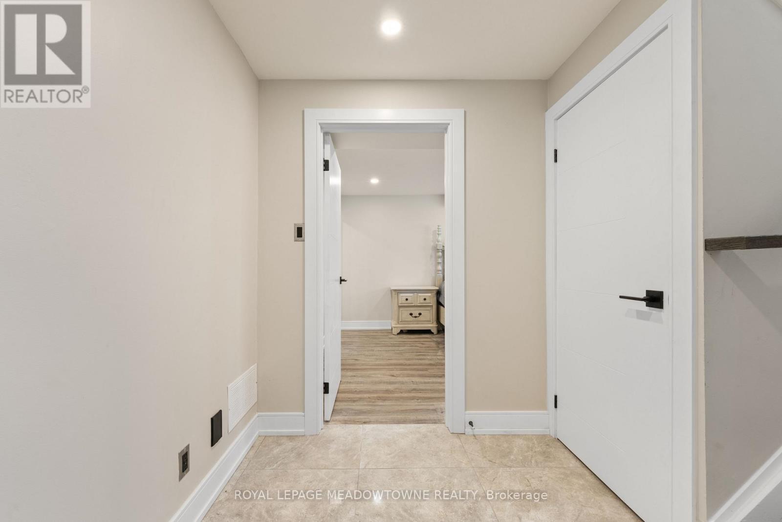 1268 Forest Hill, Oakville, ON - Indoor Photo Showing Other Room
