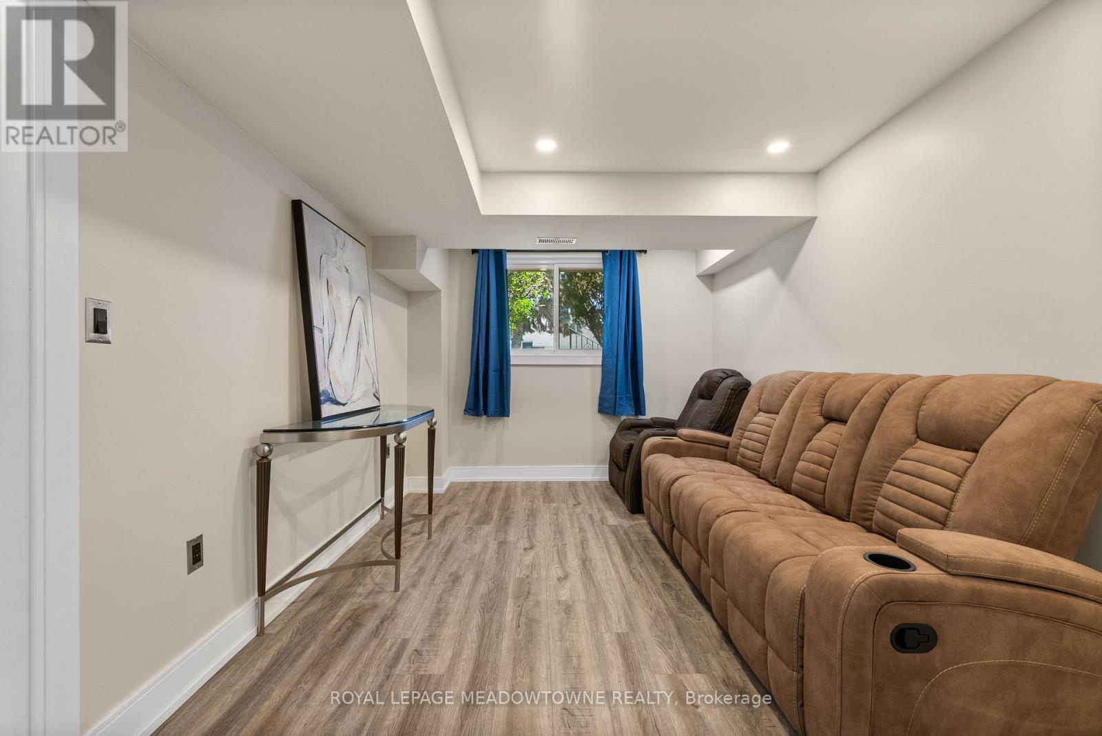 1268 Forest Hill, Oakville, ON - Indoor