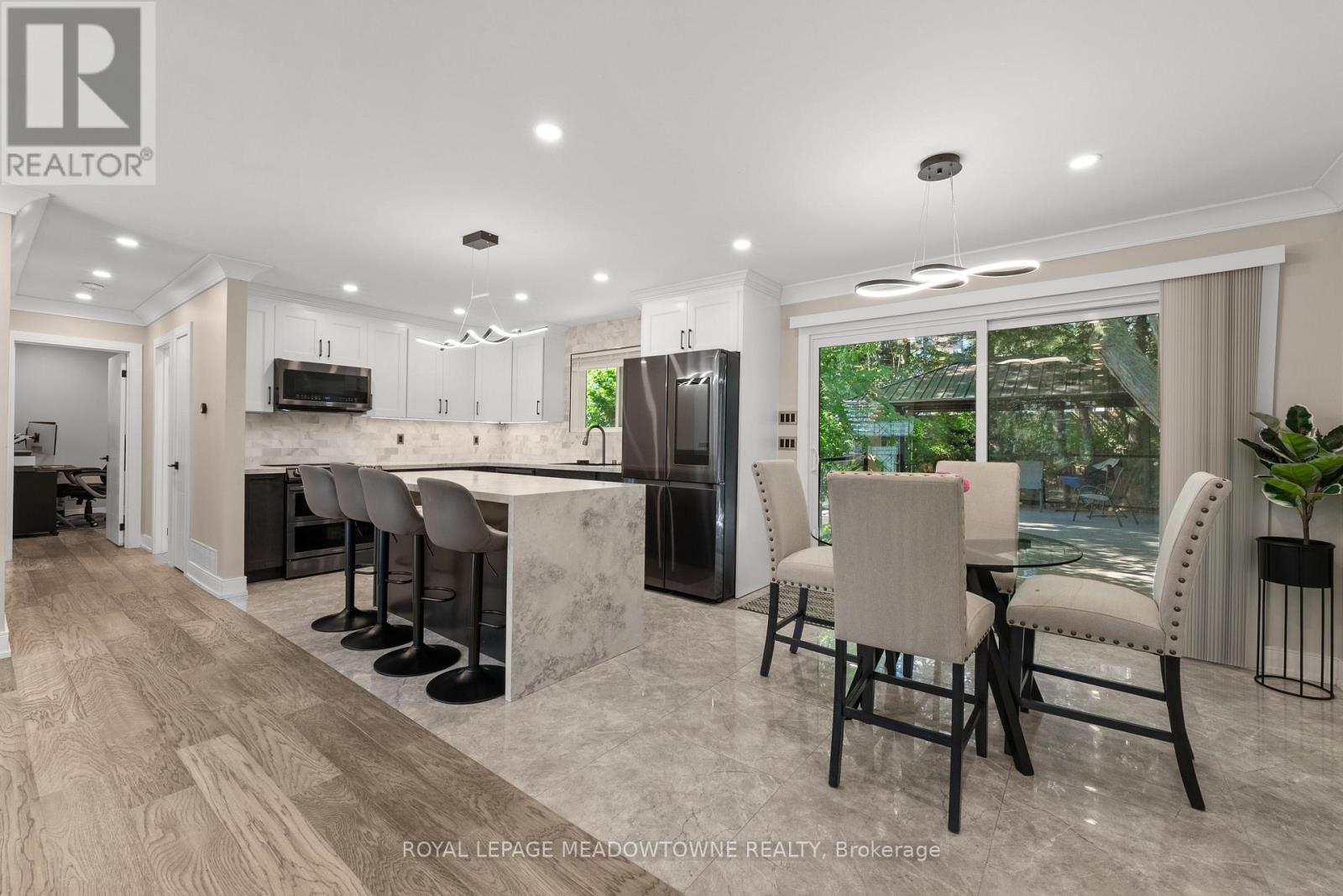 1268 Forest Hill, Oakville, ON - Indoor