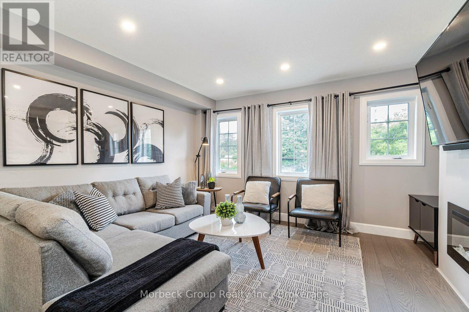 24 - 1100 Begley Street, Pickering (Bay Ridges), ON - Indoor Photo Showing Living Room