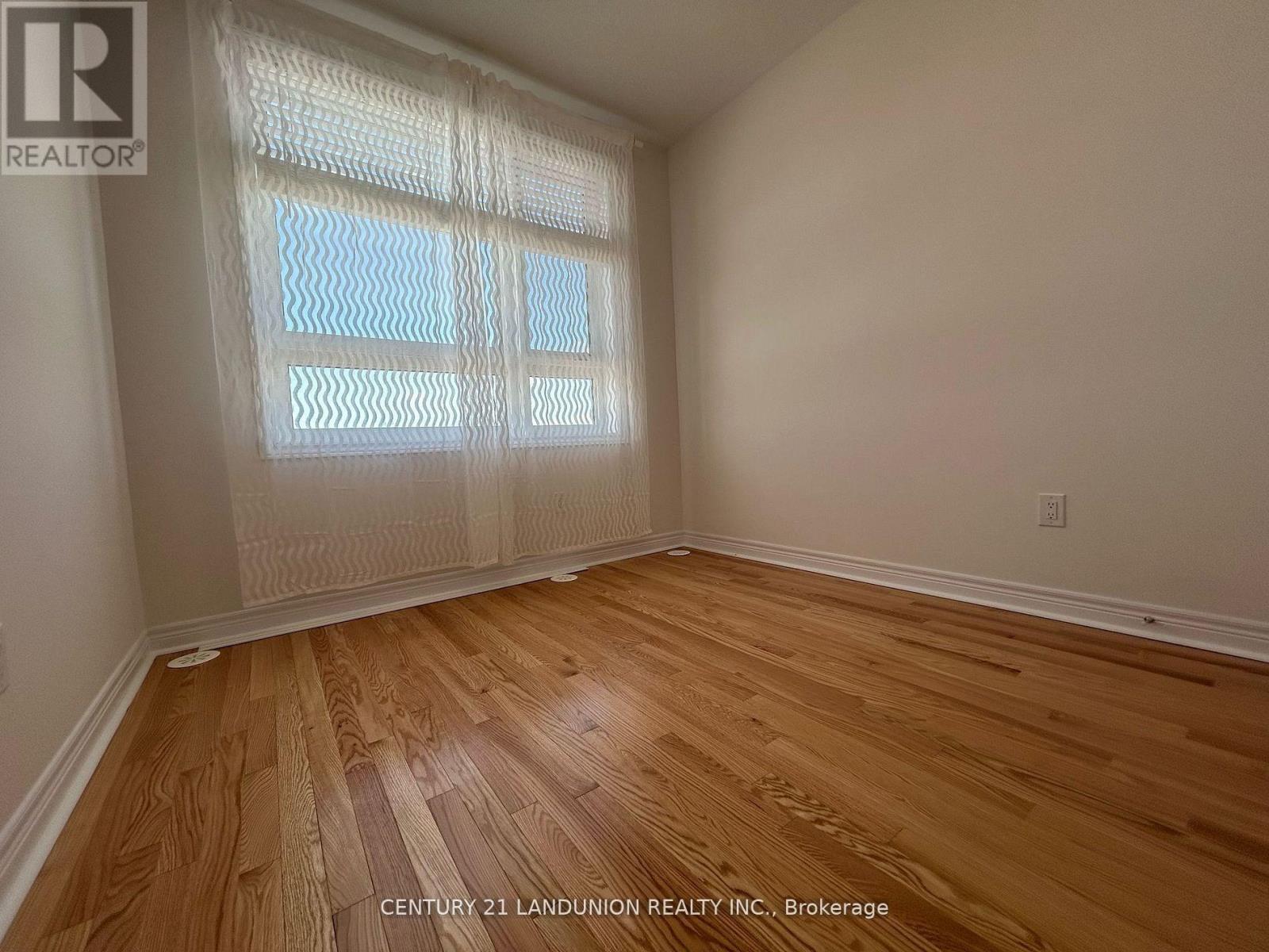 111 Mumbai Drive, Markham, ON - Indoor Photo Showing Other Room