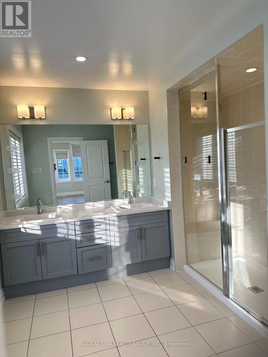 1 Copperhill Heights N, Barrie, ON - Indoor Photo Showing Bathroom