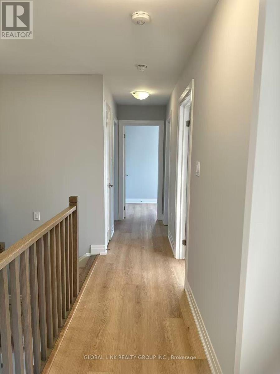 1 Copperhill Heights N, Barrie, ON - Indoor Photo Showing Other Room