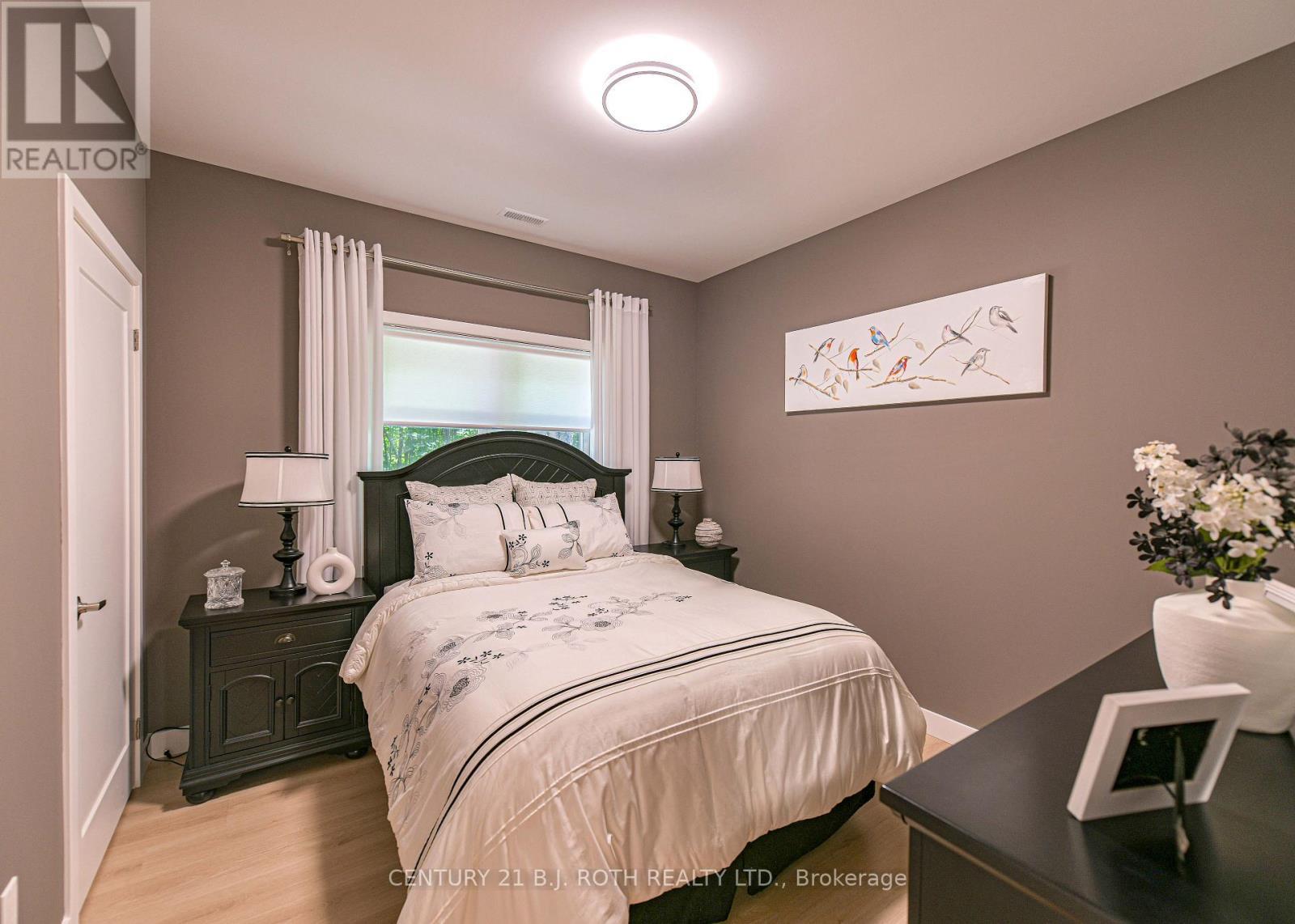 Bedroom 2 - 1650 Trader Cowan Road, Severn, ON - Indoor Photo Showing Bedroom