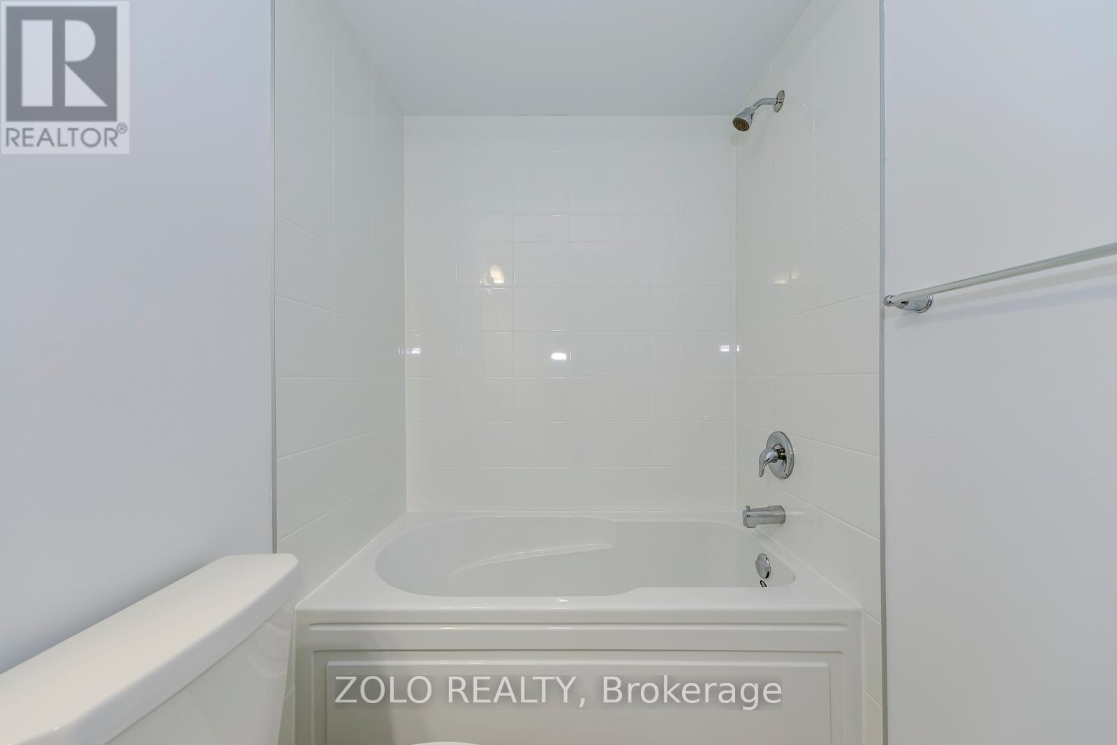 1572 Rutland Crescent, Milton, ON - Indoor Photo Showing Bathroom