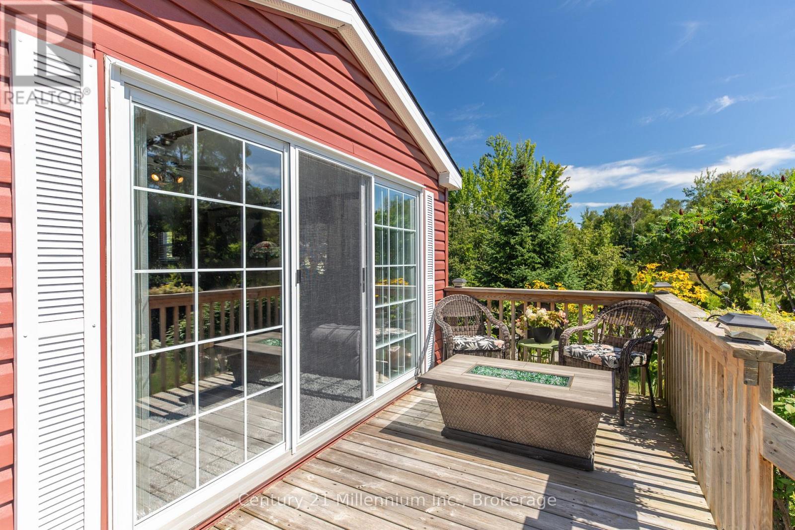 19 White Pines Trail, Wasaga Beach, ON - Outdoor With Deck Patio Veranda With Exterior