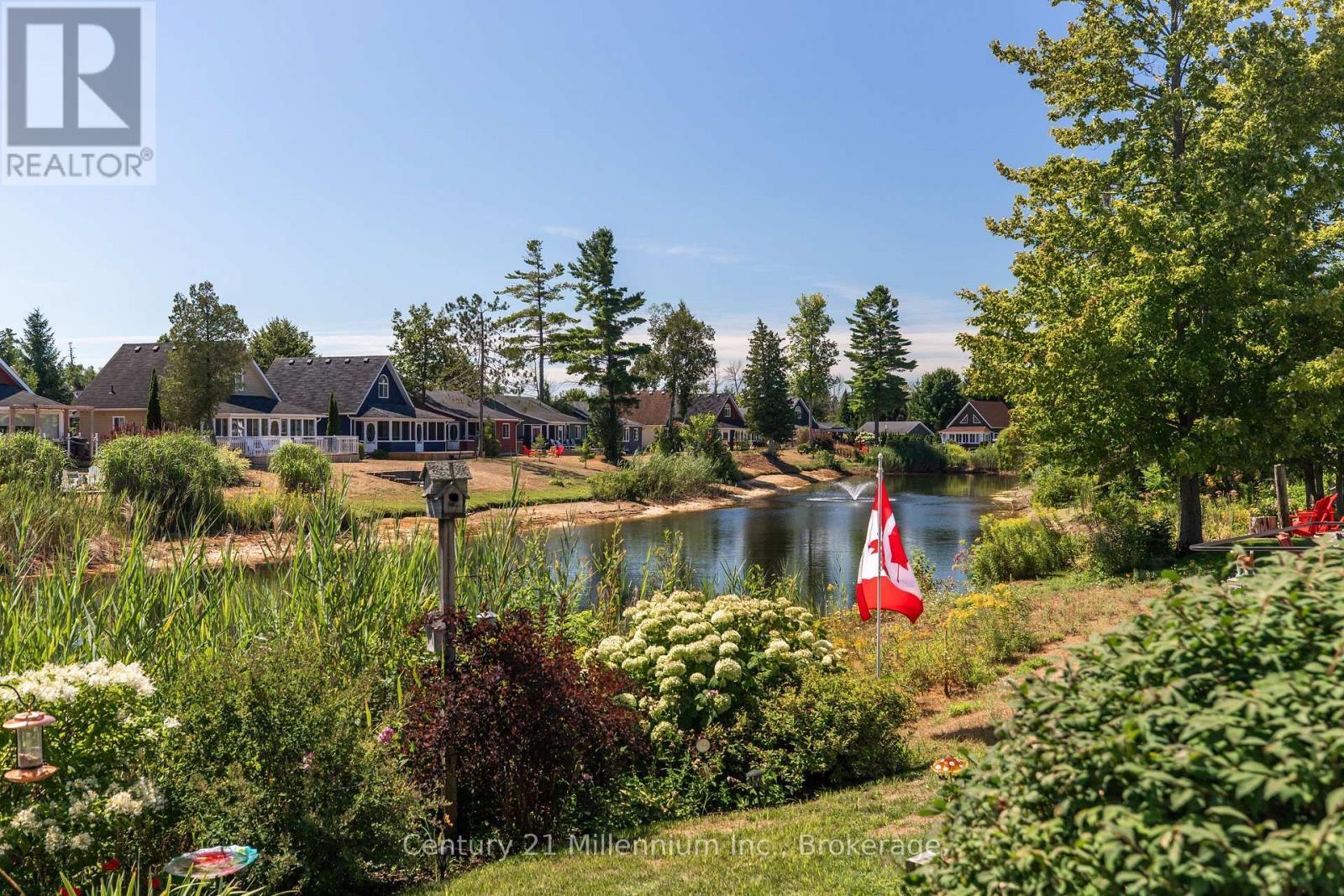 19 White Pines Trail, Wasaga Beach, ON - Outdoor