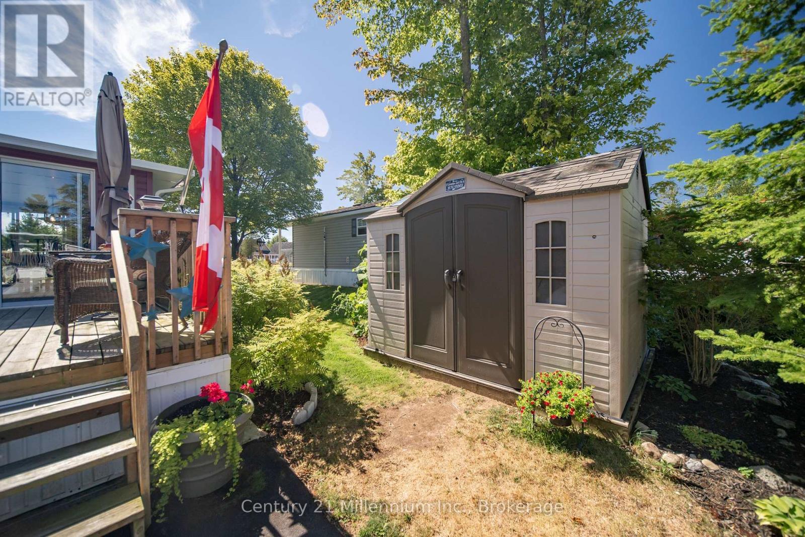 19 White Pines Trail, Wasaga Beach, ON - Outdoor