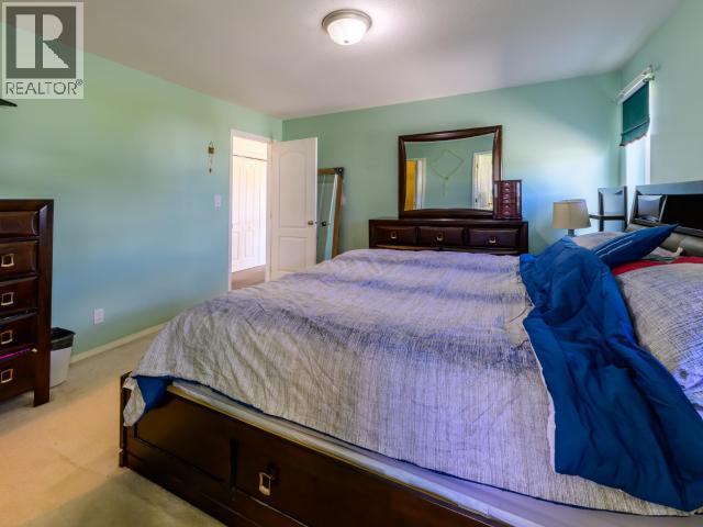 146 Falcon Drive, Whitehorse, YT - Indoor Photo Showing Bedroom