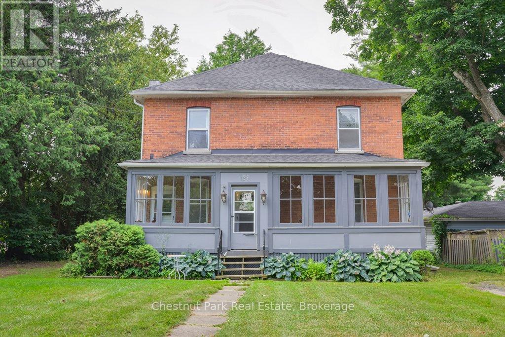128 James Street, Bracebridge, ON - Outdoor