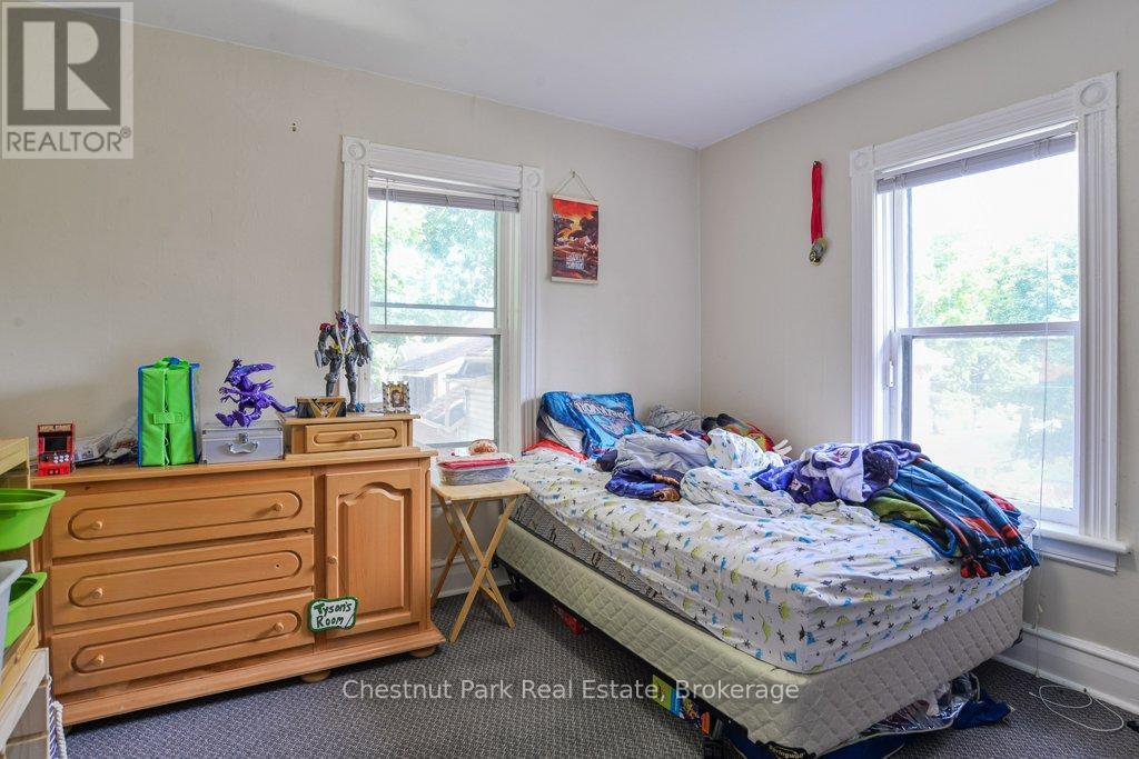 128 James Street, Bracebridge, ON - Indoor Photo Showing Bedroom