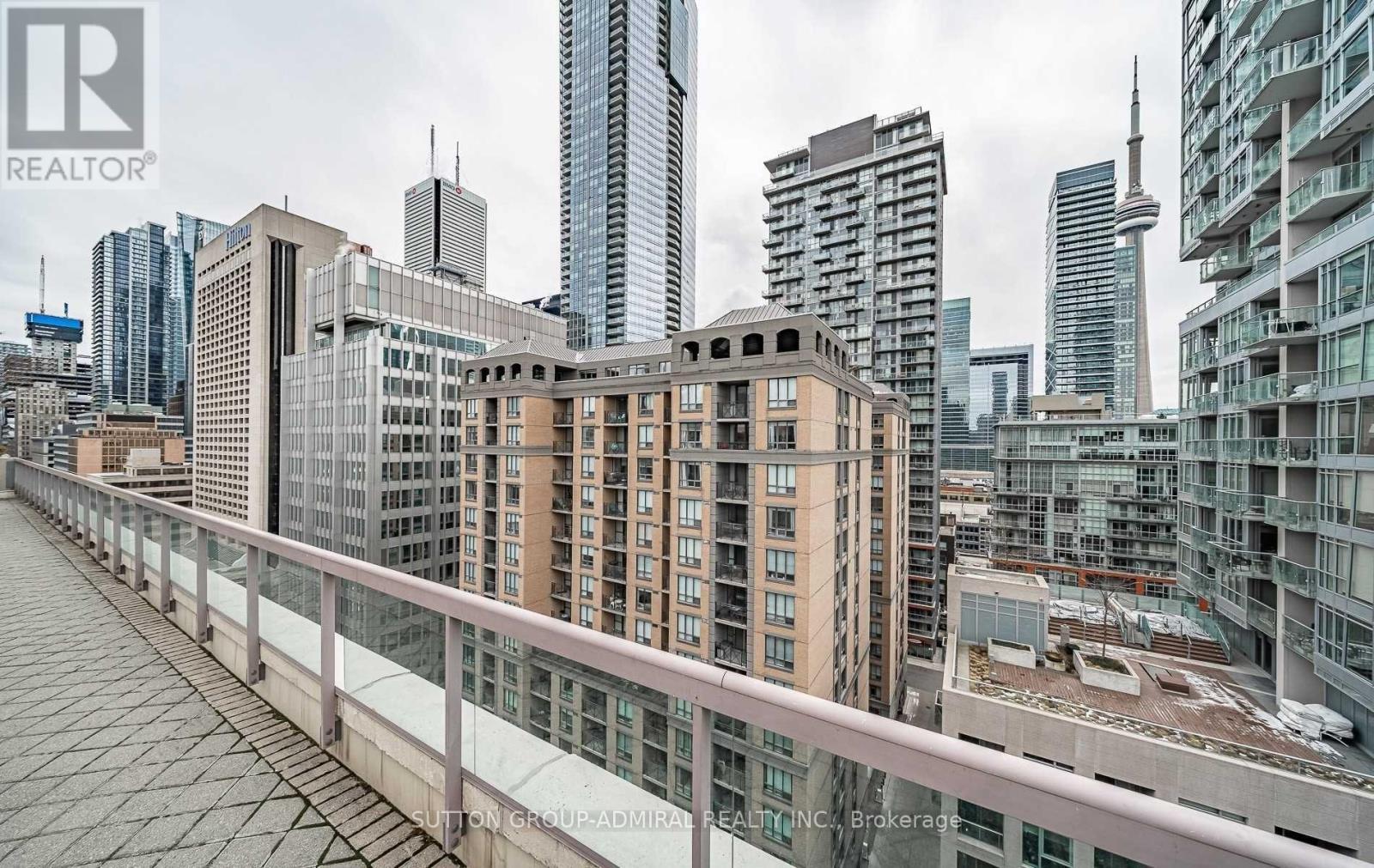 722 - 168 Simcoe Street, Toronto, ON - Outdoor With Facade