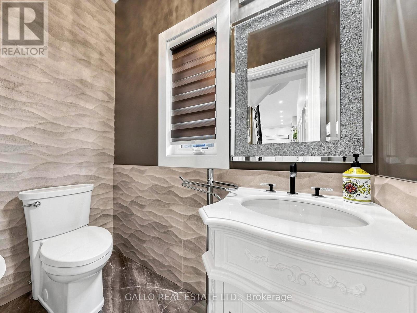 111 Pondmede Crescent, Whitchurch-Stouffville, ON - Indoor Photo Showing Bathroom