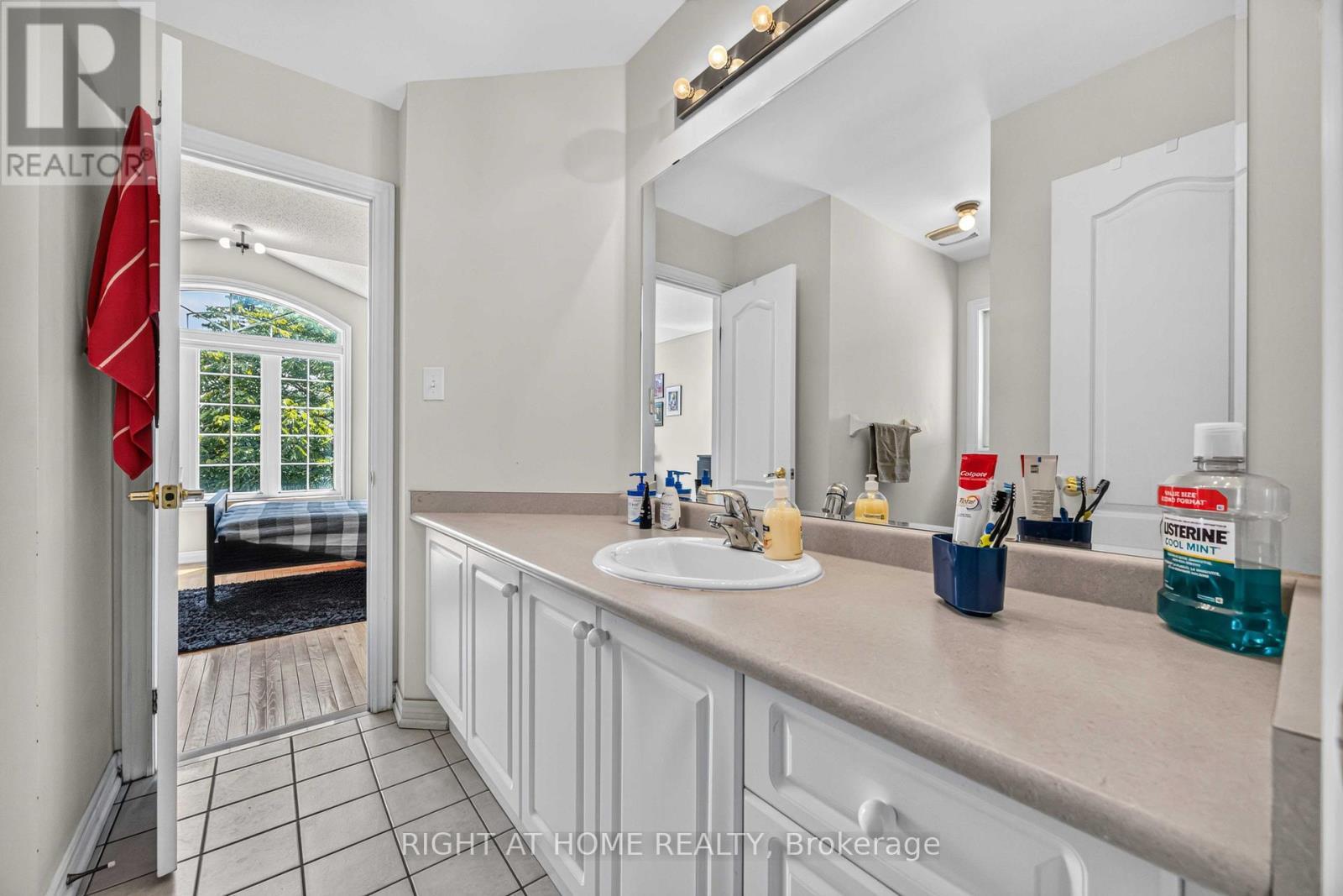 41 Foresta Drive, Vaughan, ON - Indoor Photo Showing Bathroom
