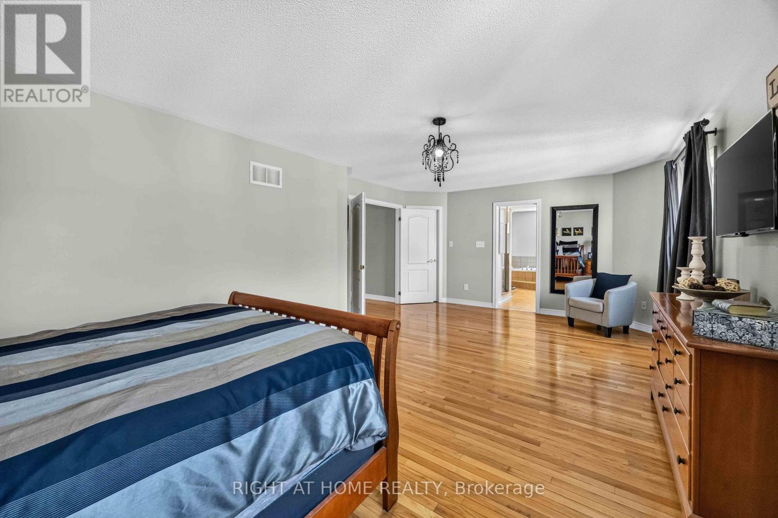 41 Foresta Drive, Vaughan, ON - Indoor Photo Showing Bedroom