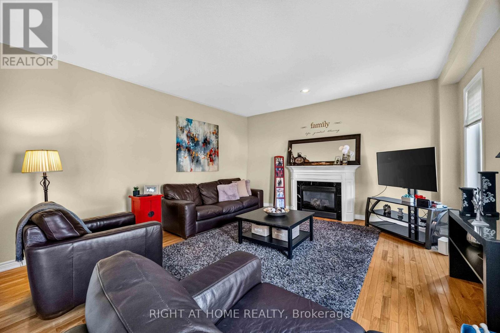 41 Foresta Drive, Vaughan, ON - Indoor Photo Showing Living Room With Fireplace