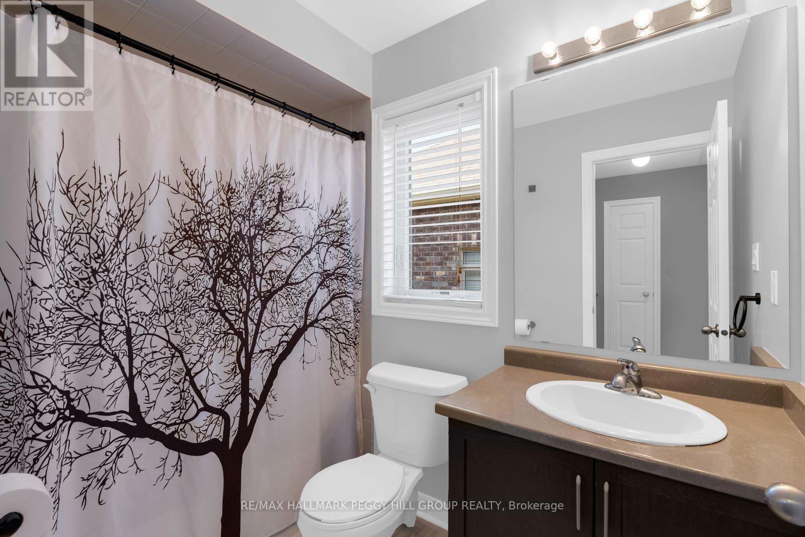 55 Forsyth Crescent, Barrie, ON - Indoor Photo Showing Bathroom