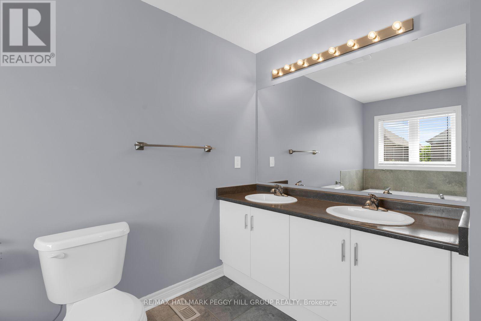 55 Forsyth Crescent, Barrie, ON - Indoor Photo Showing Bathroom