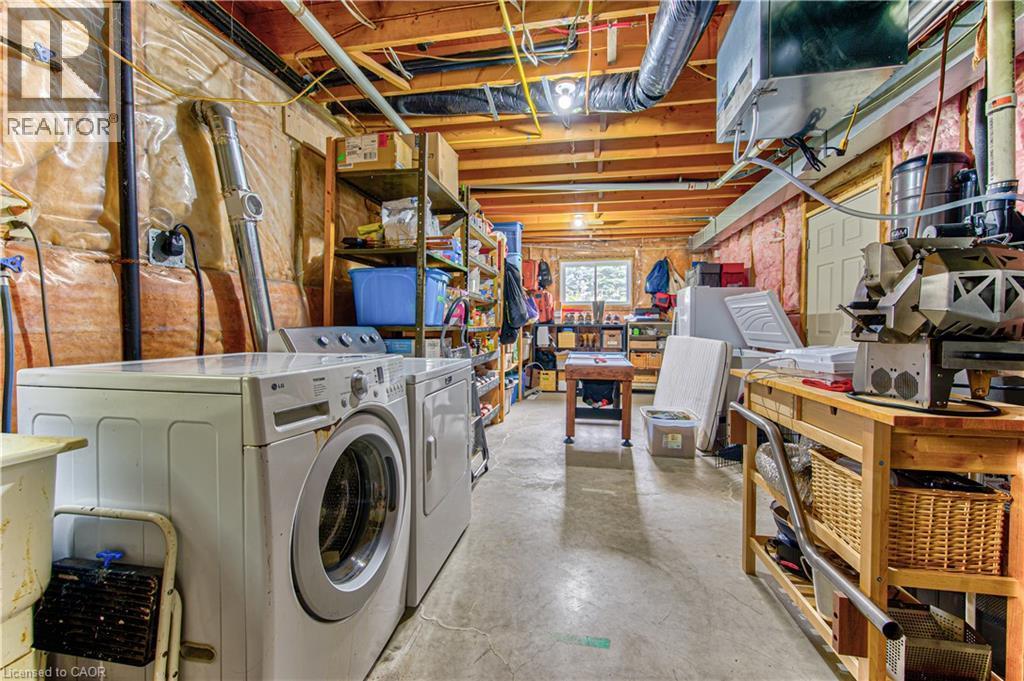 40 Peter Street, Scotland, ON - Indoor Photo Showing Laundry Room